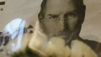 Podanie o pracę współzałożyciela Apple sprzedane za 1,2 miliona złotych