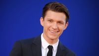 Tom Holland chciał być młodym Jamesem Bondem
