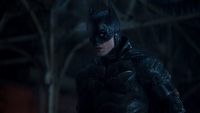 Robert Pattinson chwali detektywistyczny aspekt The Batman; reżyser nazywa film „prawie horrorem”