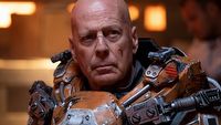 Od gwiazdy Hollywood do aktora z filmów klasy B; powód upadku Bruce'a Willisa