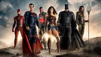 Joss Whedon odpiera zarzuty Gal Gadot i innych aktorów z Justice League