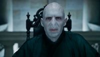 Voldemort staje w obronie J.K. Rowling