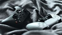 Microsoft twierdzi, że PS4 sprzedało się dwukrotnie lepiej od Xbox One