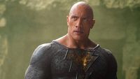 Black Adam początkowo otrzymał kategorię R; konieczne było wycięcie wielu brutalnych scen