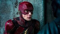 Ezra Miller nie zatrzyma roli Flasha? Podobno znaleziono kandydata na jego miejsce