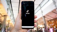 TikTok i chińskie smartfony zagrożone w Polsce