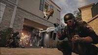 Ubisoft eliminuje cheaterów z popularnej strzelanki, pomogła pułapka na myszy
