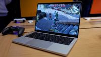 Apple broni 8 GB RAM-u, porównuje je do 16 GB na PC z Windowsem