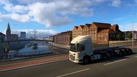 Na ulicach ETS2 zauważono „tajemniczy pojazd”. Twórcy bawią się z graczami w kotka i myszkę, ale większość z nich nie ma wątpliwości, jaką ciężarówkę zasłania tramwaj