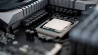Aktualizacja Intela zabezpieczy tylko nowe CPU przed niestabilnością. To efekt długiej bierności Intela