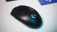Logitech rezygnuje z kontrowersyjnej dożywotniej subskrypcji na myszkę komputerową. „To tylko prowokacyjny tok myślenia”