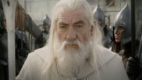 Ian McKellen znów ma być Gandalfem. Aktor może powrócić do swojej ikonicznej roli z Władcy Pierścieni w nowym filmie o Gollumie