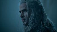 Liam Hemsworth po raz pierwszy o przejęciu roli Geralta po Henrym Cavillu: „Byłem bardzo podekscytowany”. Zobacz nowe zdjęcia z planu Wiedźmina Netflixa