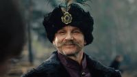 1670 powraca na pierwszych zdjęciach z 2. sezonu polskiego hitu Netflixa. Tak wygląda lato w Adamczysze