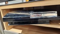 Znalazł PS3 i PS2 w Ikei. Gracze liczą na to, że konsole będą działać i można je odkupić