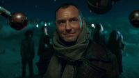 Gwiezdne wojny to doświadczenie „dziesięciokrotnie” mocniejsze niż wszystko inne. Jude Law zdradza, że jego Jedi w Star Wars: Skeleton Crew będzie niczym Han Solo
