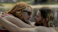 Wzgórze psów to nowy kryminalny serial Netflixa. Robert Więckiewicz i Mateusz Kościukiewicz na pierwszych zdjęciach z adaptacji powieści Jakuba Żulczyka