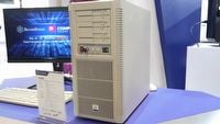 Ta obudowa retro niczym z lat 80. ma działający przycisk Turbo i zmieści w środku RTX-a 5080