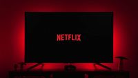 W ten weekend 4 odsłony potwornego uniwersum sci-fi opanują Netflixa. Wielkie widowisko wjechało na platformę
