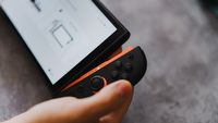 Pies odgryzł graczowi JoyCona ze Switcha 2, Nintendo wymieni brakującą część za darmo