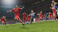 Dwa dodatki DLC do gry Pro Evolution Soccer 2013 w październiku