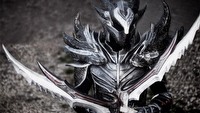 Najlepsze cosplaye - Dovahkiin w zbroi Daedric z The Elder Scrolls V: Skyrim